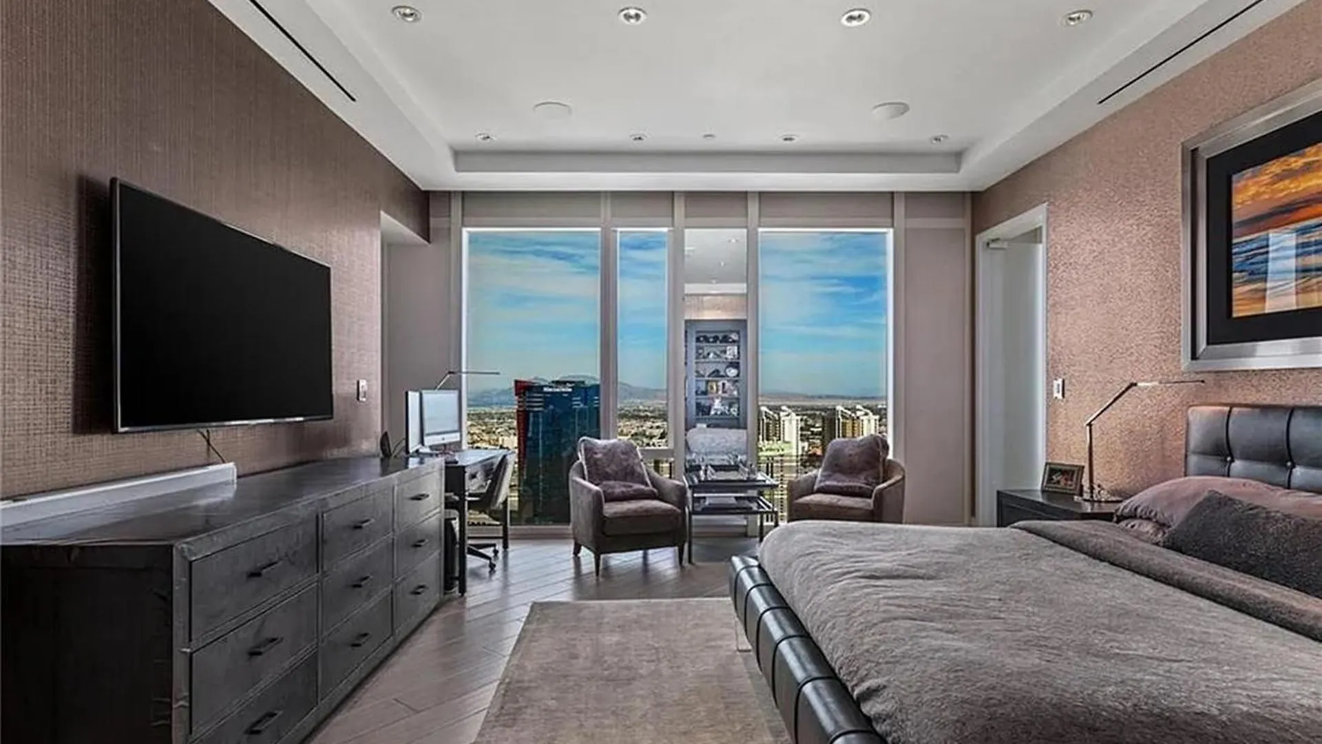 Апартаменты Lavish High-Floor Penthouse With Panoramic Views Лас-Вегас