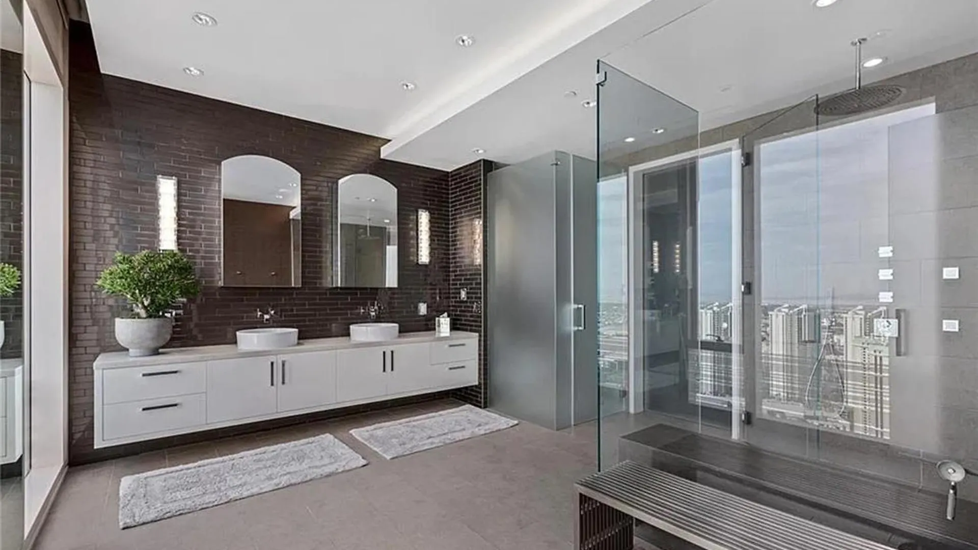 Апартаменты Lavish High-Floor Penthouse With Panoramic Views Лас-Вегас США